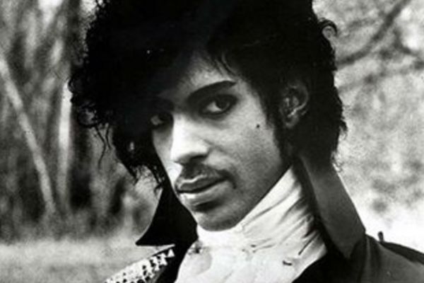 Može li bizarnije? 2 verzije smrti Prinsa, ali pravi šok je mesto na kom je umro! (FOTO)