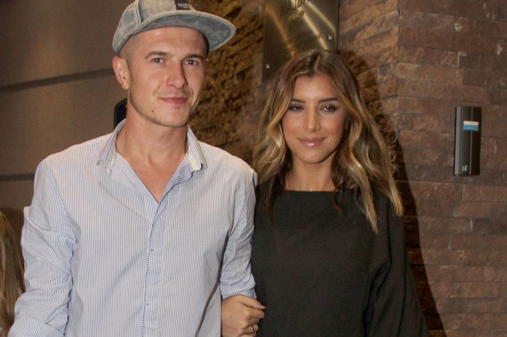 Sale Tropiko presrećan! Ovo je prva fotka Jovane Pajić po izasku iz porodilišta! (FOTO)