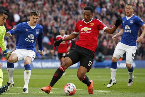 Infarkt završnica: Junajted golom u sudijskoj nadoknadi izborio finale FA kupa! (VIDEO)