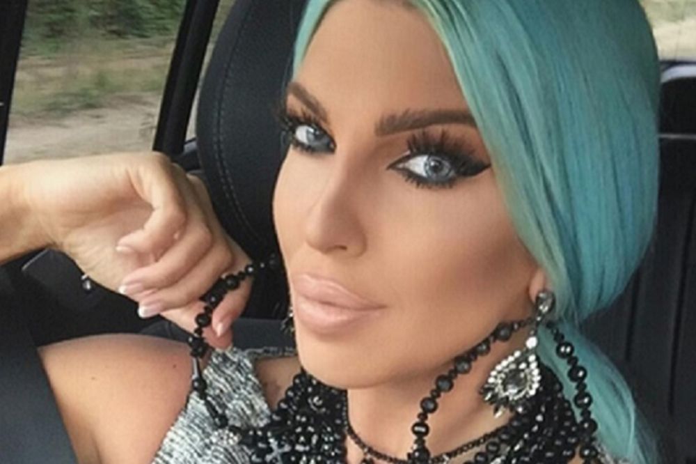 JK ima nokte za kojima će svi poludeti ove sezone! (FOTO)