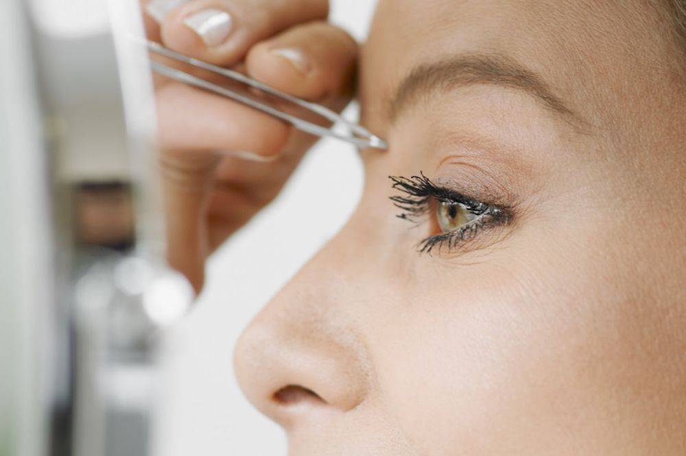 Devojke, posle ovoga ćete svoju pincetu poslati na odmor (FOTO) (GIF)