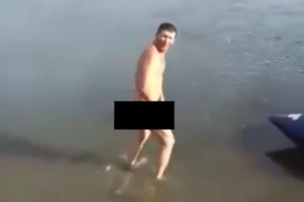 Ulovio ribu na budalu: Ovakav način pecanja sigurno do sada niste videli! (VIDEO)