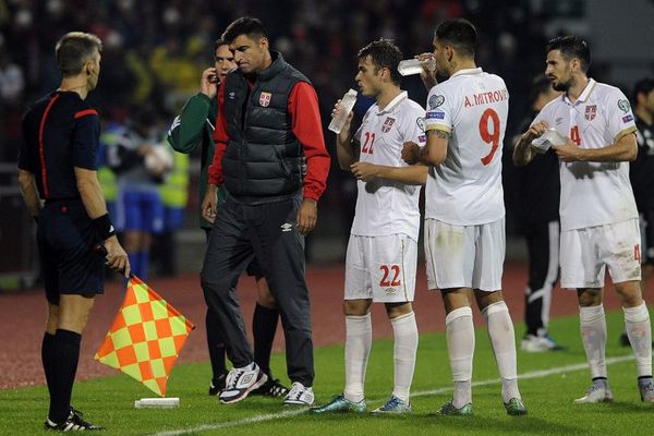 Konačno! Radovan Ćurčić dobio šut... kartu! (FOTO)