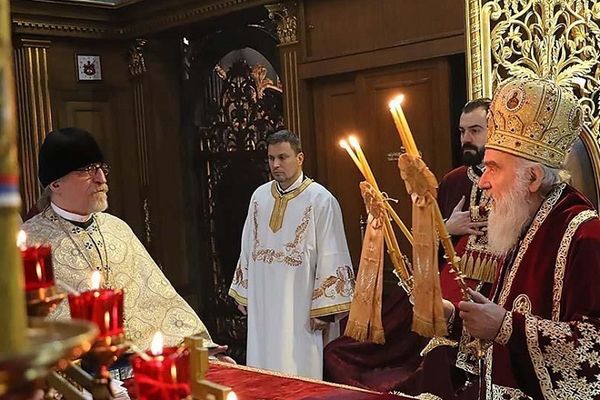 Patrijarh Irinej uputio Uskršnju poslanicu: Ako jedni drugima ne oprostimo, neće se ni nama oprostiti (FOTO)
