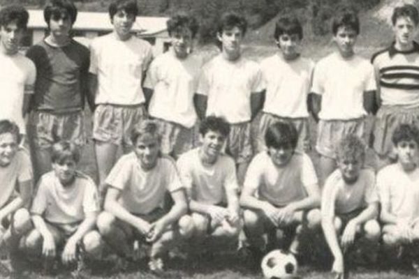 Aca Lukas iz mlađih dana! Možete li da prepoznate čuvenog folkera na ovoj slici? (FOTO)