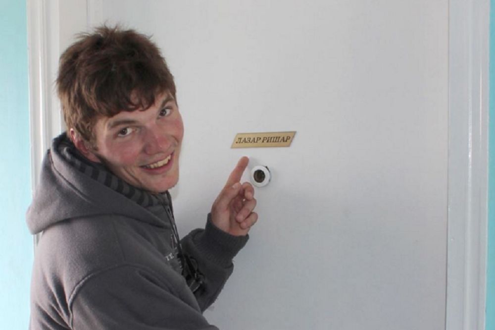 Ima Boga: Srpski Forest Gamp bez kuće i para dobio krov nad glavom, i to baš pred Uskrs! (FOTO)