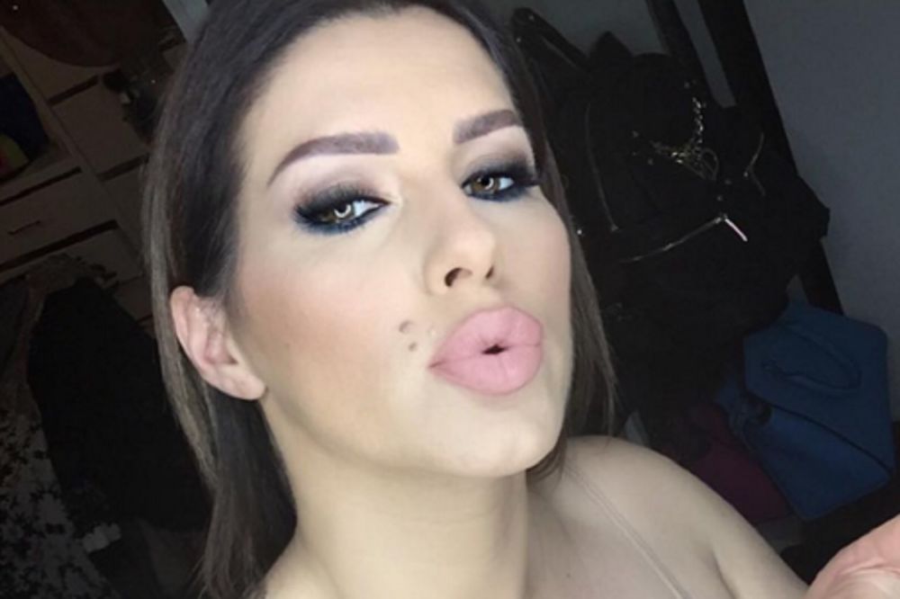 Blista! Seka Aleksić pokazala trudnički stomačić! (FOTO)