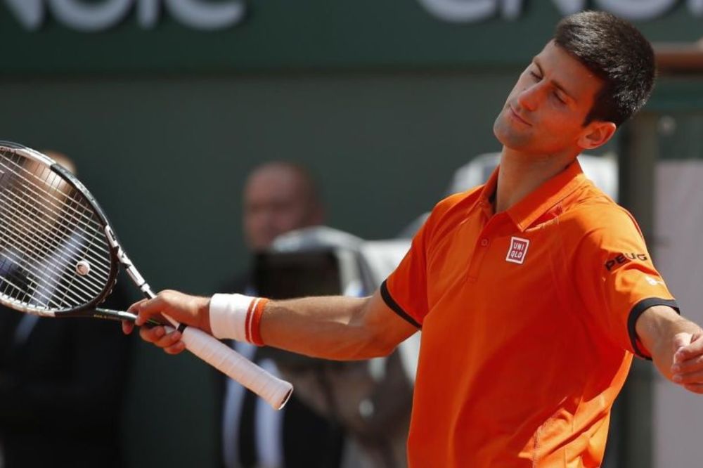 Narandžasto mu je bilo baksuzno: Da li će u ovoj kombinaciji Nole osvojiti Rolan Garos! (FOTO)