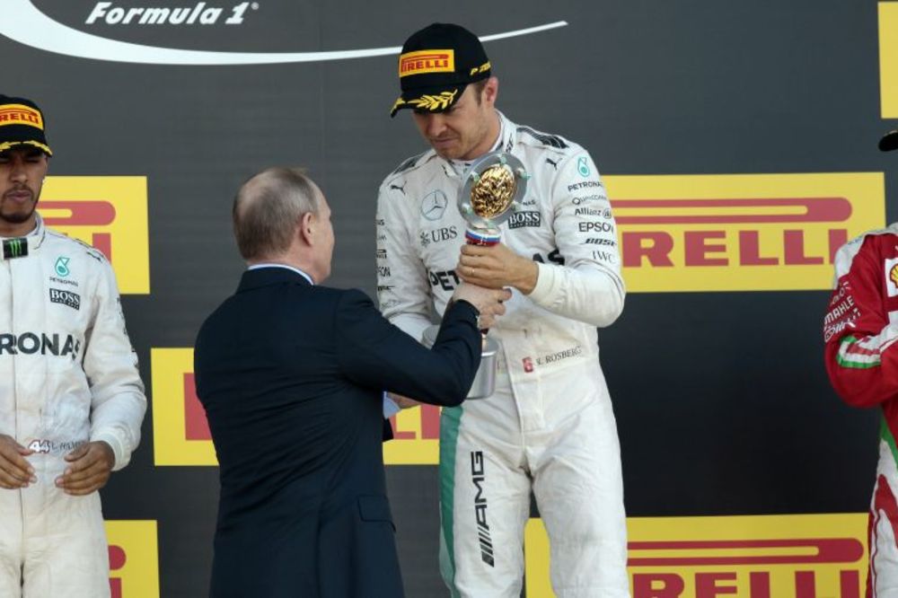 Rozbergu niko ne može ni da zapreti: Veliku nagradu Rusije obeležilo Fetelovo zakucavanje u zid! (FOTO) (VIDEO)