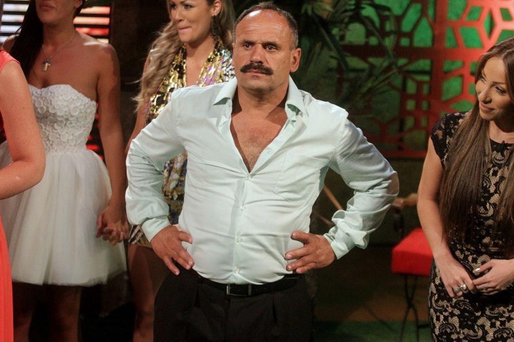 Šok i tuga u Parovima: Poginuo brat Zmaja od Šipova (FOTO)