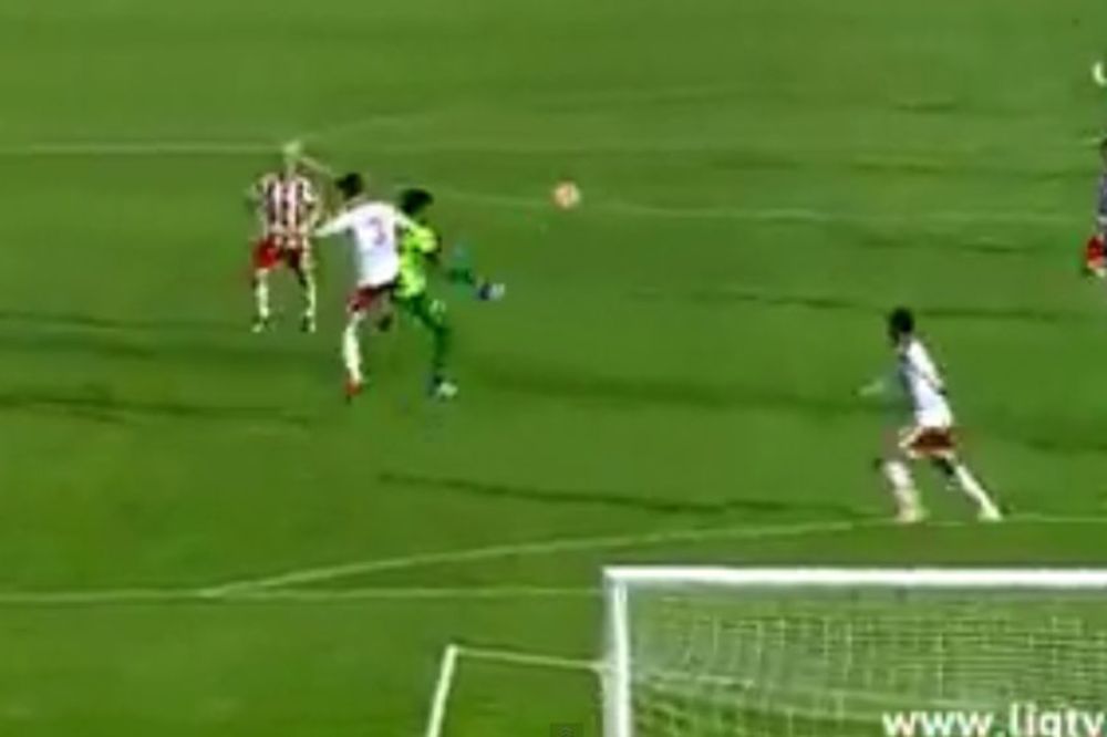 Zvezdaši, pitate se šta radi Bruno Mezenga? I dalje postiže potpuno sulude golove! (VIDEO)