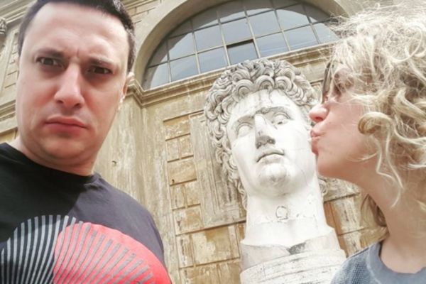 Odmor u Rimu: Ko je Andriji Miloševiću pravio društvo sem devojke Aleksandre? (FOTO)