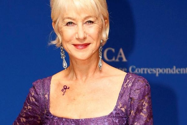 Kakva kraljica! Najveća filmska diva današnjice na sjajan način odala počast Prinsu! (FOTO)