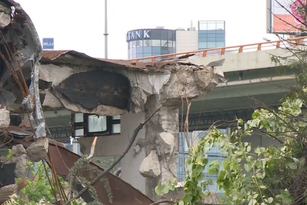 Ljudi u fantomkama nisu rušili samo u Savamali: Ispod Gazele porušeno nekoliko objekata iste noći!