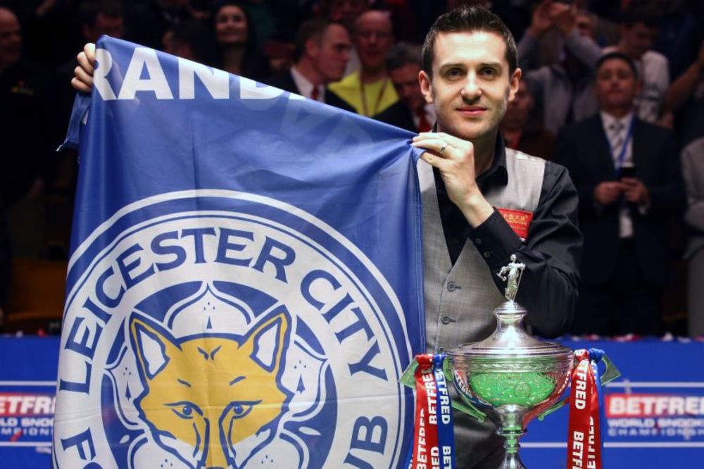 Ovo se ne pamti: Lester dobio prvake Engleske i šampiona sveta u istoj noći! (FOTO)