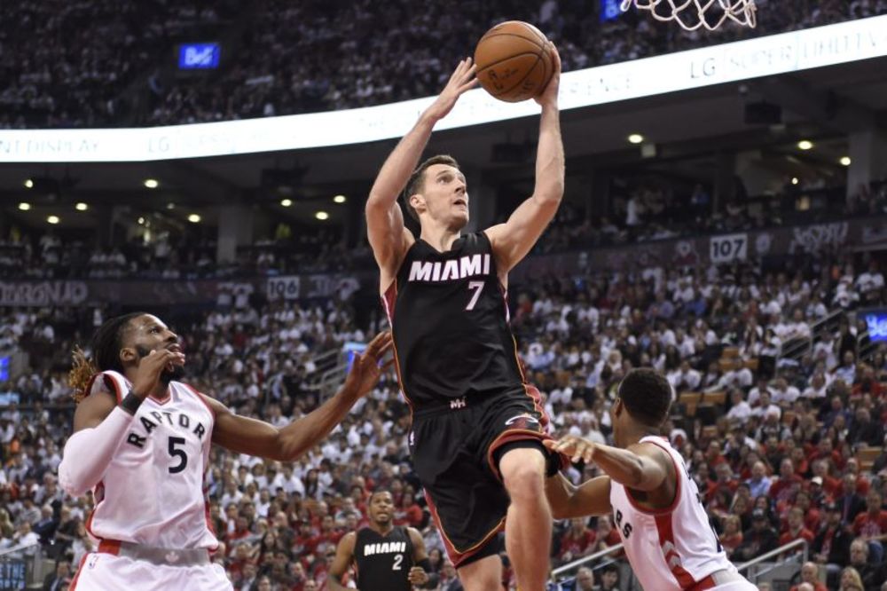 Brejk Majamija uprkos trojci Reptorsa s pola terena! Kambek Voriorsa iz -17! (VIDEO)