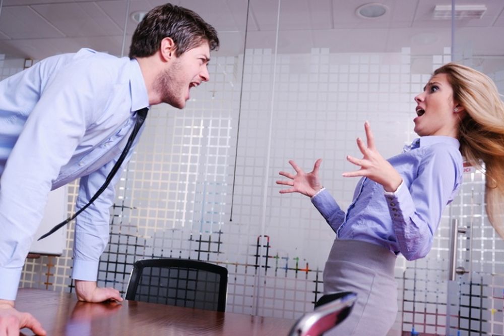 Kada vas nešto izbaci iz takta popijte čašu soka. Pomaže više nego što ste mislili (FOTO) (GIF)