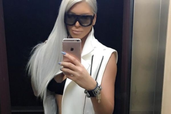 Ovo nema nijedna srpska pevačica: Karleuša od fanova dobila poklon koji ju je oborio sa nogu! (FOTO)