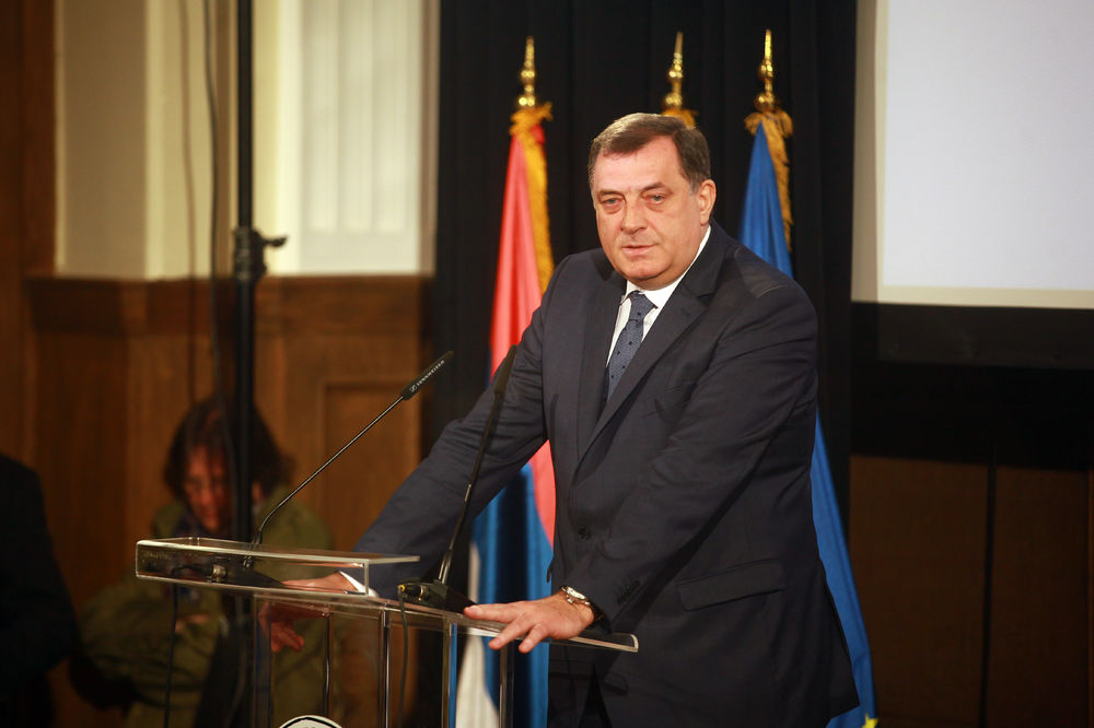 Pogledajte kako je Dodik oduvao Amere: Ja ne rušim crkve! (VIDEO)