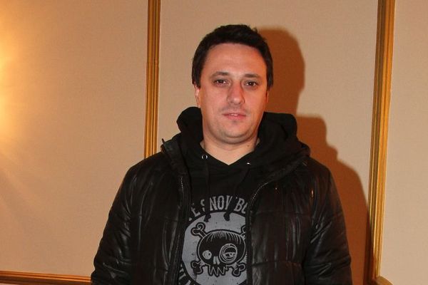 Naš poznati glumac ostario preko noći! Šokiraćete se kada vidite kako izgleda! (FOTO)