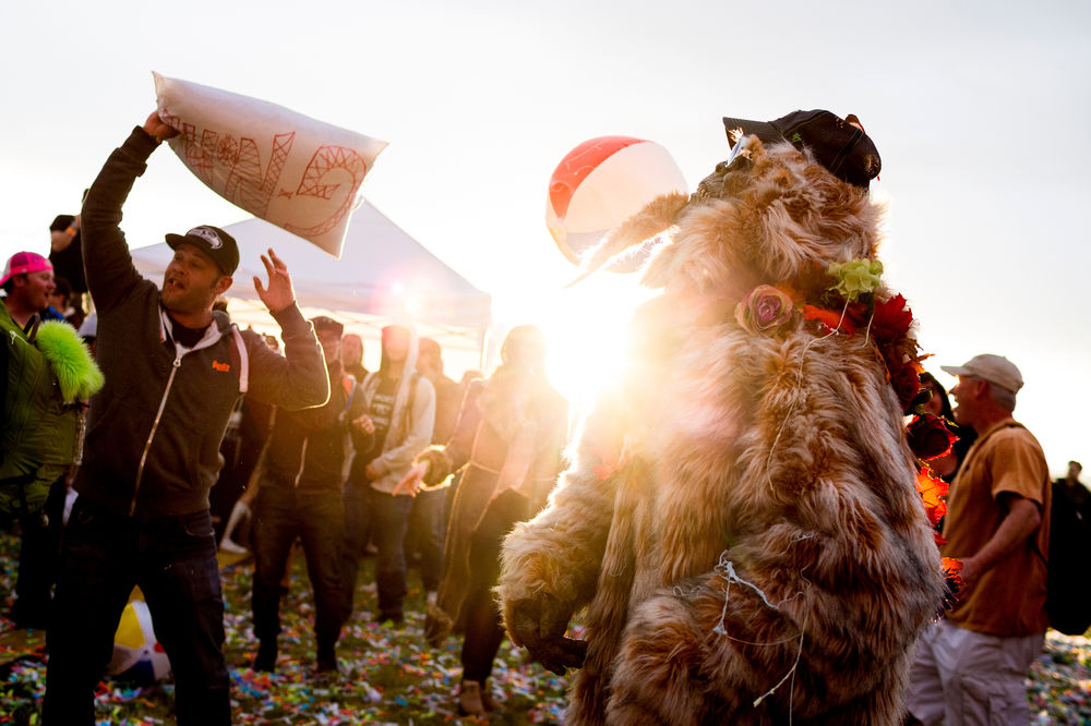 Stanovnici kazahstanskog sela tvrde: U selo nam ulazi Snežni čovek, pravi haos i kolje nam stoku! (VIDEO)