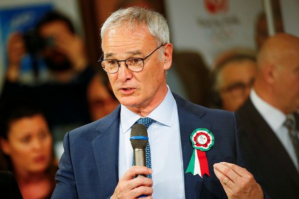 Bila bi to kruna karijere: Teško da će trener Lestera odbiti ponudu koja stiže jednom u životu! (VIDEO)