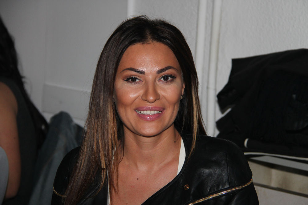 Daj pare ili šaljem seksi slike novinama! Ceca progovorila o ucenjivanju na estradi! (FOTO)