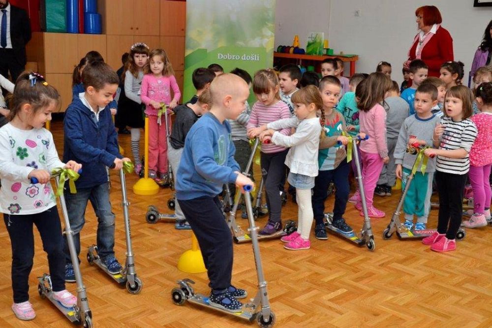 Opšta navala na vrtiće: Za samo 24 sata roditelji poslali 2.300 zahteva!