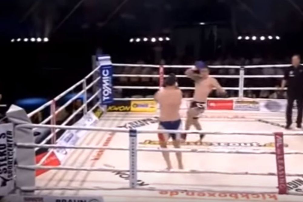Svi su mislili da je nameštaljka, ali se najbrži nokaut u istoriji kik-boksa ipak desio! (FOTO) (VIDEO)