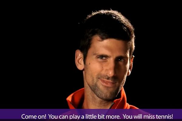 Igraj, još malo: Novak ne da teniserki, koja je šokirala svet, da ide u penziju! (VIDEO)
