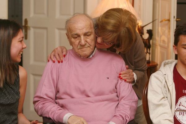 Neutešni Bata samo plače i pita: Gde mi je sin?