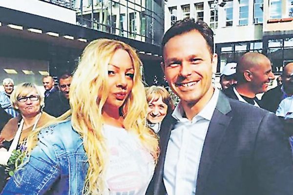 Mali uhvaćen s trandžom! Seks s njom/njim košta i do 450 evra!