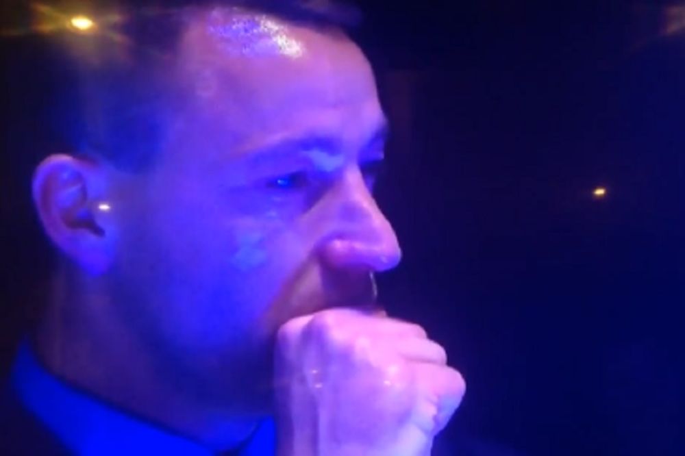 Emotivna legenda: Skandiranje na Čelsijevoj proslavi dovelo Džona Terija do suza! (VIDEO)