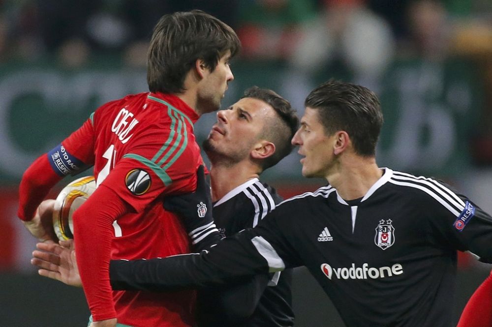 Najšokantniji transfer godine?! 30-godišnji hrvatski štoper iz ruske lige u Bajernu! (VIDEO)