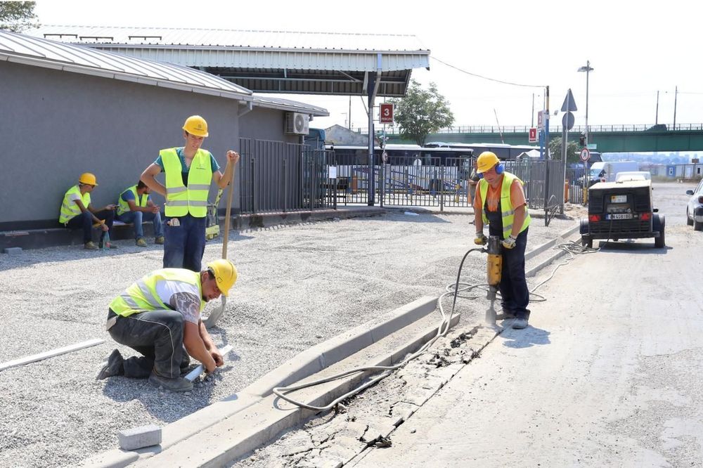 Don Kihotiranje: Prvo su nam oduzeli plac za parking, pa sve ostalo! (FOTO)