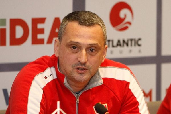 Svi za jednog - jedan za sve: Timska igra Crvene zvezde donela novi trijumf! (VIDEO)