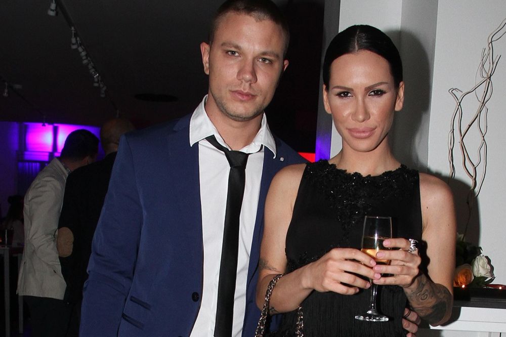 Buduće roditelje Nikoliju i Relju svi hvale, osim jednog cara koji ih je isprozivao nikada jače! (FOTO)