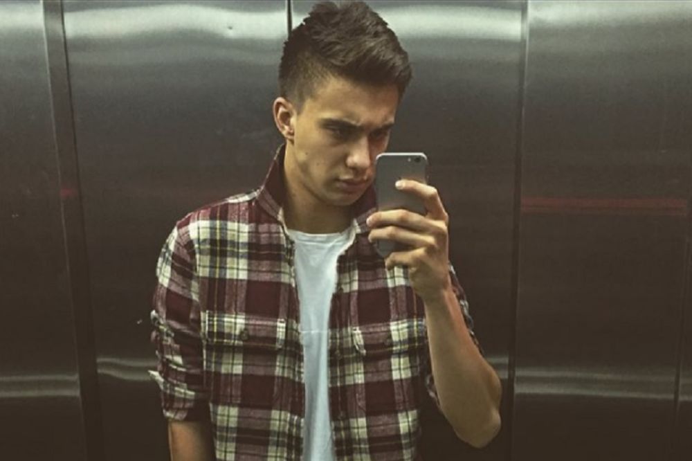 Šabanov unuk - šmekerčina: Pozira, kida kako igra fudbal a Srpkinje su odlepile za njim! (FOTO)