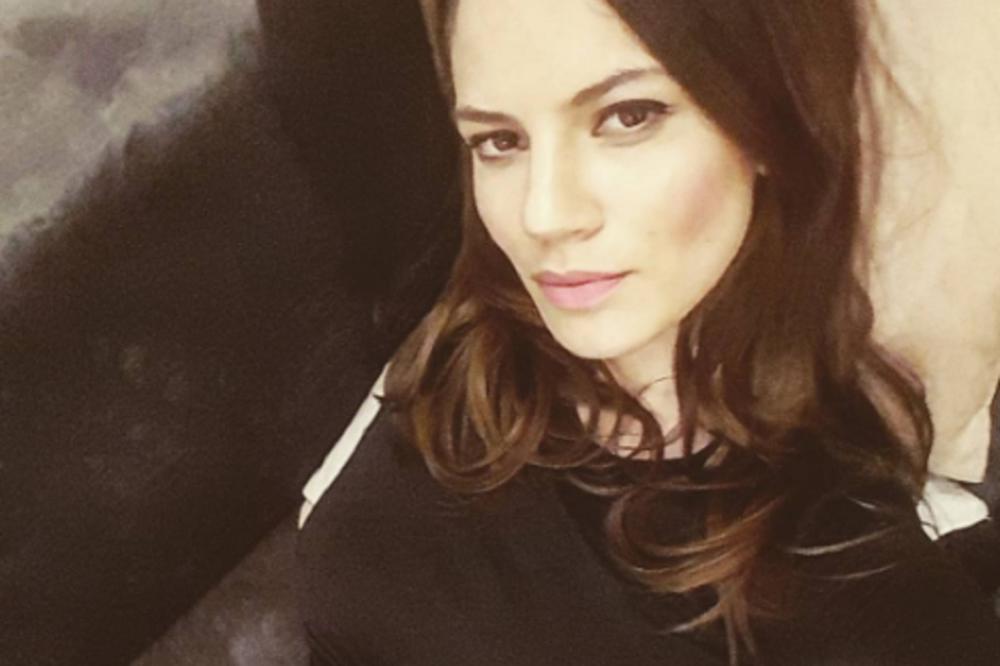 IDEM U SOBU I IZVRIŠTIM SE ZA SVOJU DUŠU: Žena Ognjena Amidžića se našalila, otkrila i šta je nateralo da to uradi!