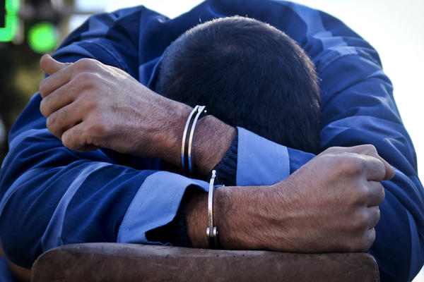 SVE VIŠE SRBA JE ZA UVOĐENJE SMRTNE KAZNE: Istraživanje po strankama pokazalo sledeće!