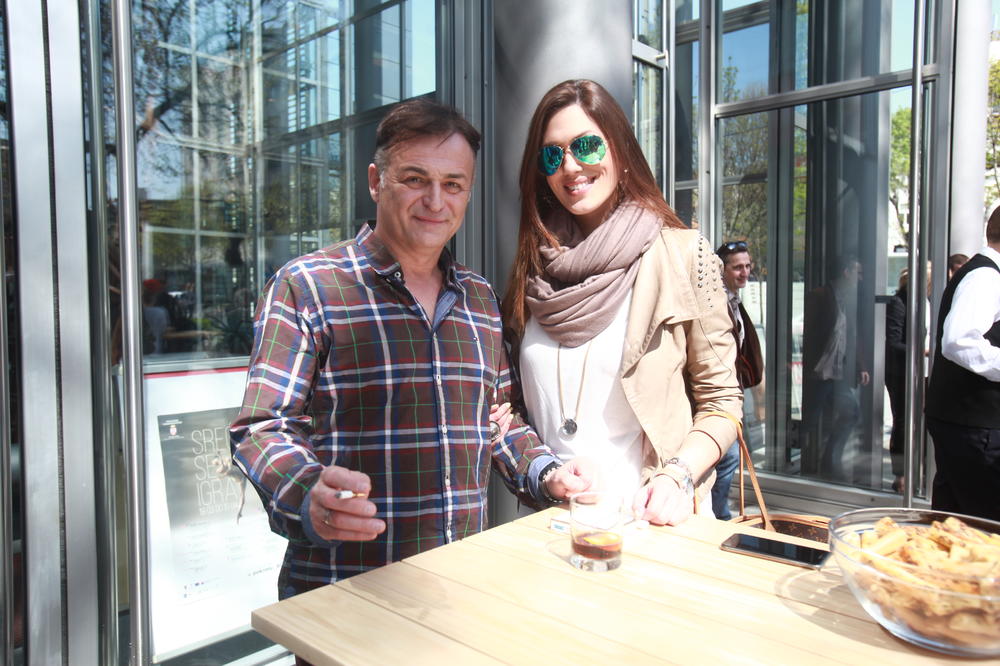 Ne bi svi pristali na ovo: Nina Lečić se oglasila prvi put NAKON RAZVODA i otkrila visinu alimentacije! (FOTO)