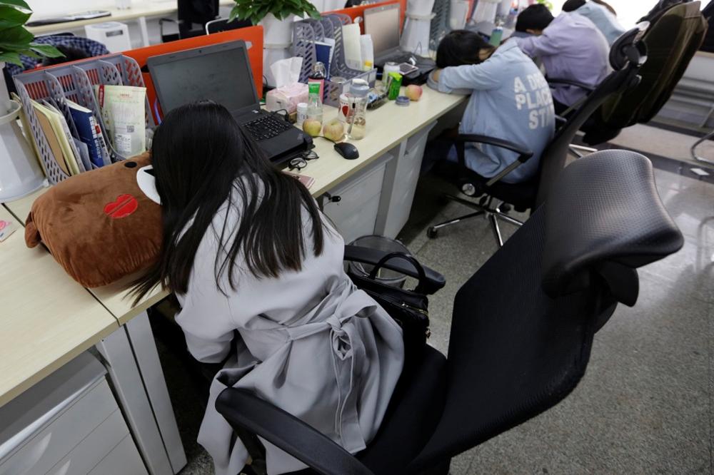 Državni posao ode u zaborav! Evo koji su najpoželjniji poslovi među Srbima!