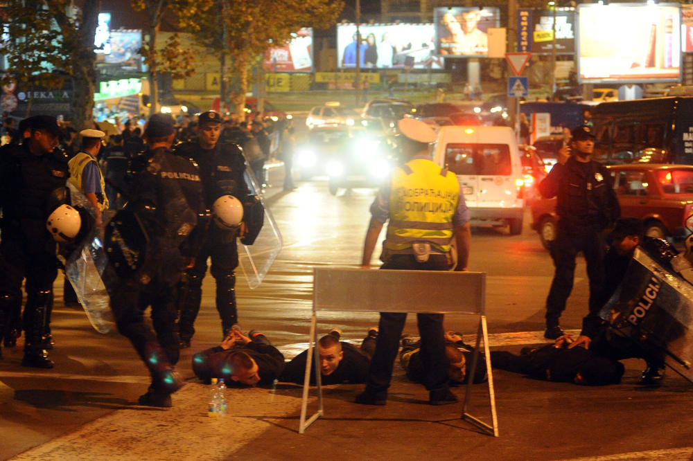 Dosad neviđeno: Snimak tuče navijača Zvezde i Borca kad je ubijen Delija! (VIDEO)