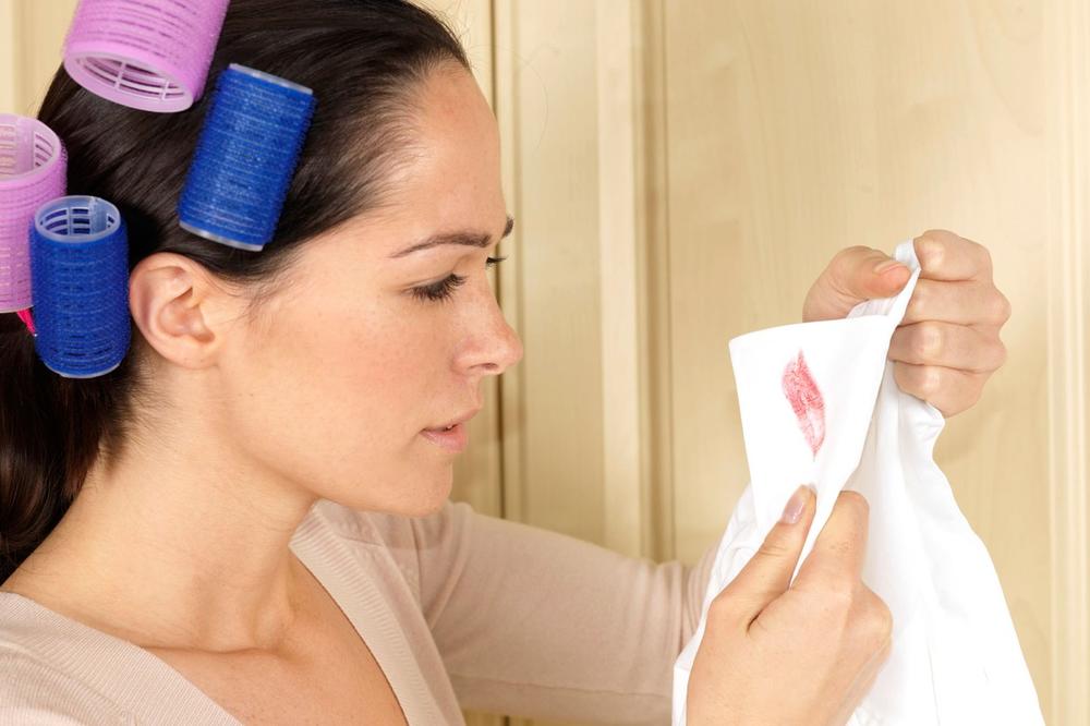 Saznali ste da vas vara i želite da znate svaki detalj? Evo zašto je tako (FOTO) (GIF)