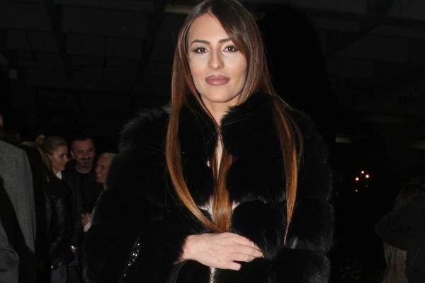 Evo ko će pevati na Anastasijinom rođendanu! Ali stvarno! (FOTO)