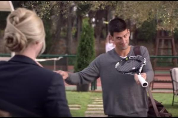 Đokovićeva majka ne zna srpski: Jedni su uvređeni, drugi vrište od smeha! (VIDEO)