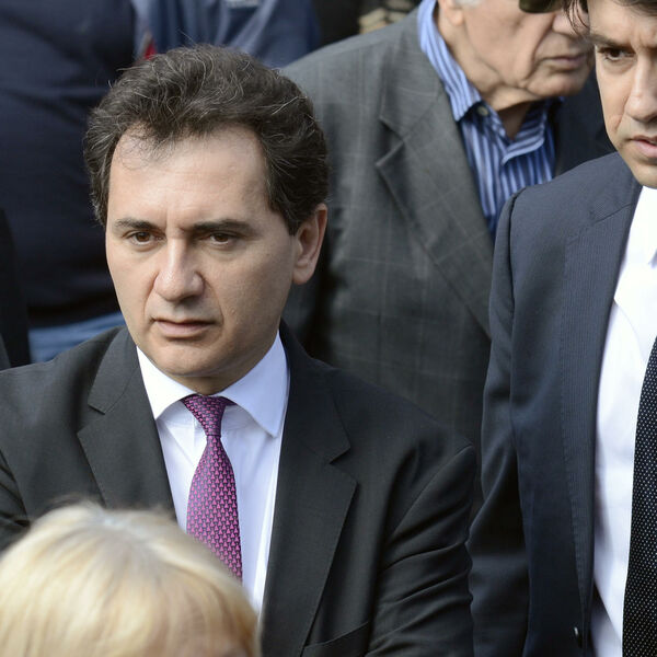 IZAŠLA SLIKA SA SVADBE BOŽIDARA ĐELIĆA, OVO MU JE ŽENA: Nećete verovati KOLIKO JE LEPA! (FOTO)