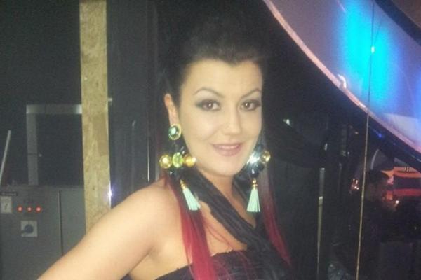 PRVI BOŽIĆ BEZ MAME: Evo šta je Jelenina ćerka Jana pitala tatu pred praznike! (FOTO)