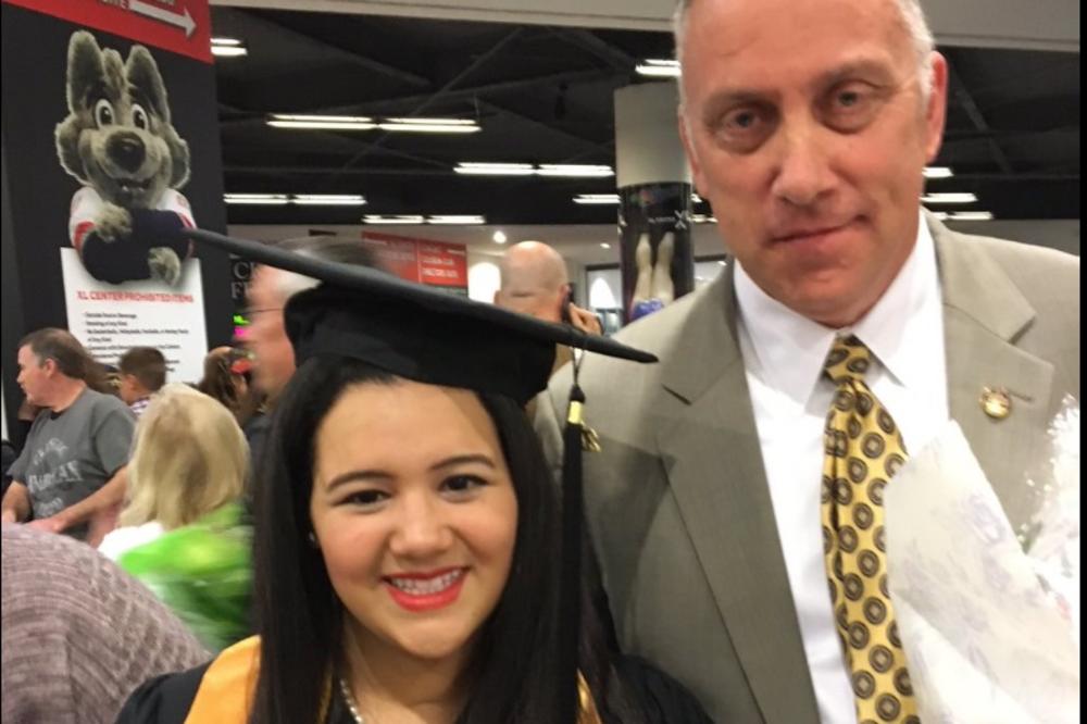 Pre 18 godina ušao je u stan koji gori i spasio je, a sad su se ponovo sreli (FOTO)