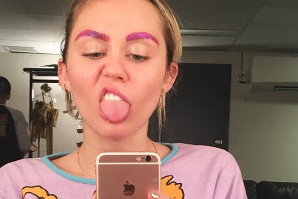 Majli Sajrus hoće da postane muškarac!? Posle ove izjave, internet je počeo da gori! (FOTO)